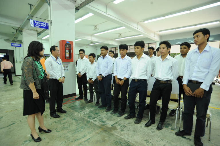 iamcar_ hyundai_csr-4